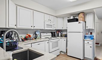 103 LAKESIDE Dr, Lewes, DE 19958