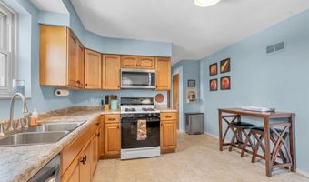8216 Mackenzie Rd, Affton, MO 63123
