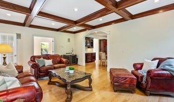 64 Warren Gln, Burlington, CT 06013
