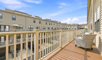 44824 TIVERTON Sq, Ashburn, VA 20147
