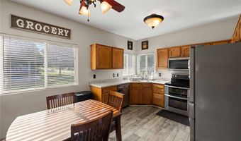 1215 7th Ave SE, Altoona, IA 50009