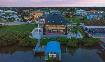 807 CHIPAWAY Dr, Apollo Beach, FL 33572