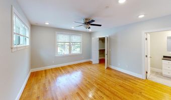 45 Spring St 17, Boston, MA 02132