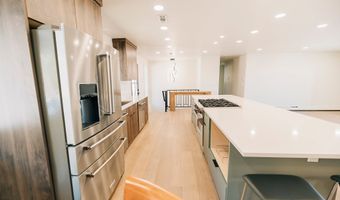 610 S 800 E, Centerville, UT 84014
