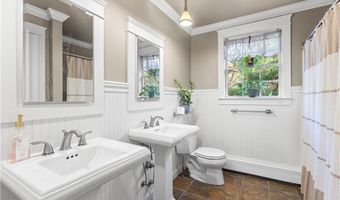 16 Karen Dr, Hopkinton, RI 02832