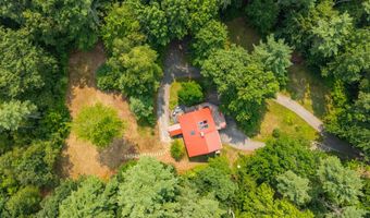 648 Beech Hill Rd, Auburn, ME 04210