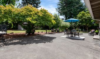 10210 SW CRESTWOOD Ct, Beaverton, OR 97008
