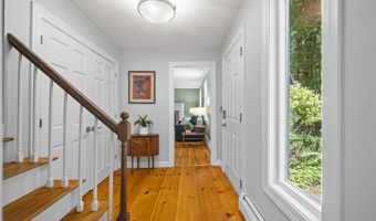 11 Nathan Lord Rd, Amherst, NH 03031