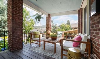 9 Colonial Pl, Asheville, NC 28804