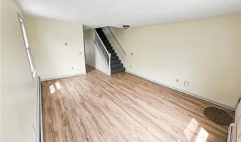 17 Public St, East Providence, RI 02914