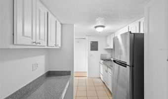 123 BLUE POINT Way 320, Altamonte Springs, FL 32701
