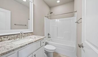 702 SE Eaton St, Bentonville, AR 72712