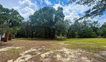 5703 Old River Rd, Baker, FL 32531