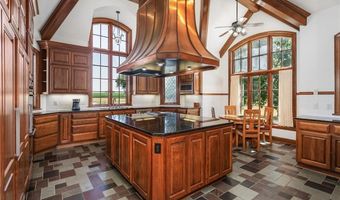 879 N 200 Rd, Baldwin City, KS 66006