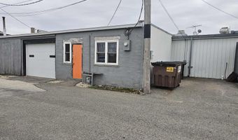 920-924 Parriott St, Aplington, IA 50604