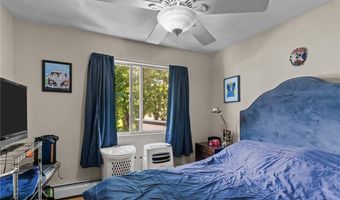 4 Clarke St, Warwick, RI 02886