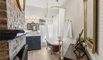 115 S Main St, Adairsville, GA 30103