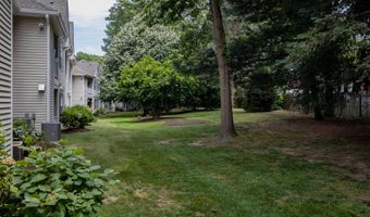 414 Wedgewood Cir 25, Belford, NJ 07718