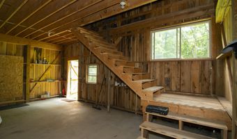 90 Taylor Ln, Alderson, WV 24910