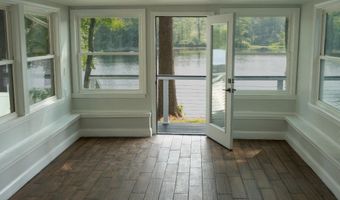 65 Sebbins Pond Dr, Bedford, NH 03110