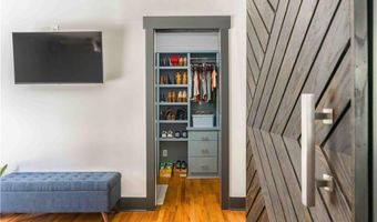 2364 Dawn Dr, Decatur, GA 30032