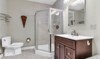 95 Crickett Cir, East Greenwich, RI 02818