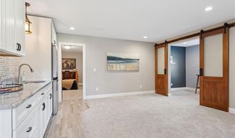 4212 Parkview Ln, Anoka, MN 55303