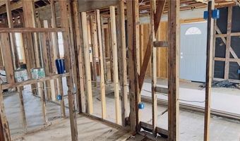 924 LEBEAU St, Arabi, LA 70032