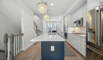 7233 MOUNTAINEER, Alexandria, VA 22306