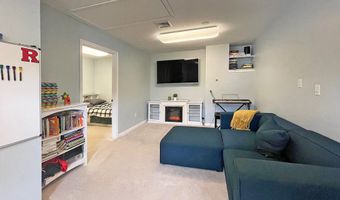 162 Ivy Hill Dr, Aberdeen, NJ 07747