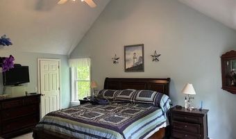 6 Whitetail Ln, Chester, NH 03036