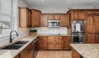 4111 Ballentine Dr, Ames, IA 50010