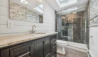 46 Purdy Ln, Amityville, NY 11795