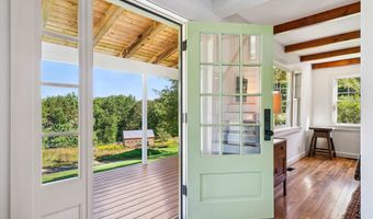 411 Bennett Rd, Barnard, VT 05031
