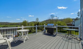 42 Regal Oaks, Barboursville, WV 25504