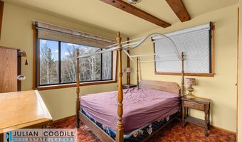 9267 Red Creek Rd, Casper, WY 82604