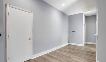 7361 MCWHORTER Pl 320, Annandale, VA 22003