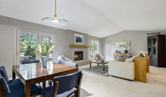 572 Trego Cir, Ann Arbor, MI 48103