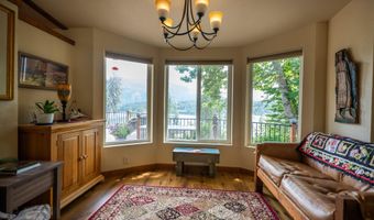 17532 E Bannock Dr, Bayview, ID 83803