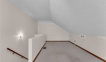 120 Ambleside Way, Amherst, OH 44001