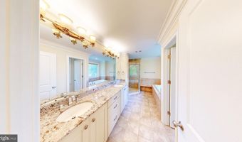 6403 EARLHAM Dr, Bethesda, MD 20817