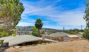 9832 Estrella Dr, Spring Valley, CA 91977