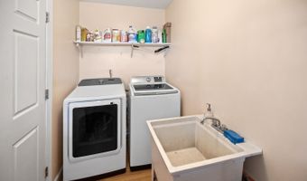 712 Cherry Hill Rd, Amherst, VA 24521