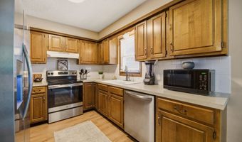4109 N Danbury St, Bel Aire, KS 67220