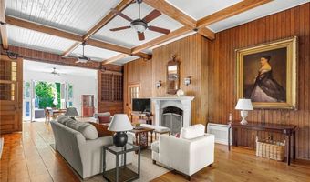 3 Hazard Ave, Newport, RI 02840