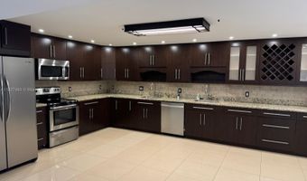20401 NE 30th Ave 124-8, Aventura, FL 33180