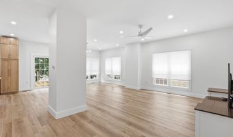 20384 MIDDLEBURY St, Ashburn, VA 20147