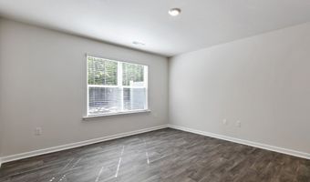 217 Maddox Dr, Aberdeen, NC 28315