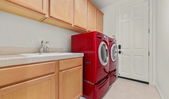 824 Hillcrest Ter, Fallbrook, CA 92028