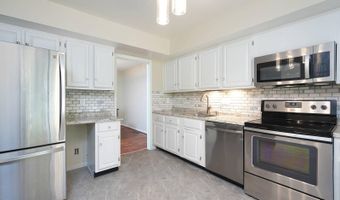 10704 MUIRFIELD Dr, Potomac, MD 20854